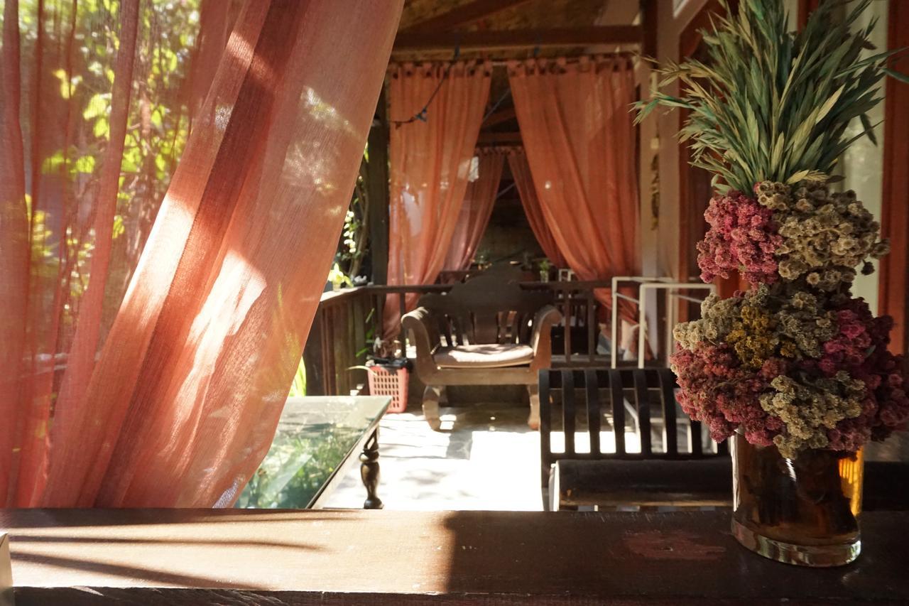Salon De Nomad Gili T. Bed & Breakfast Gili Trawangan Exterior photo