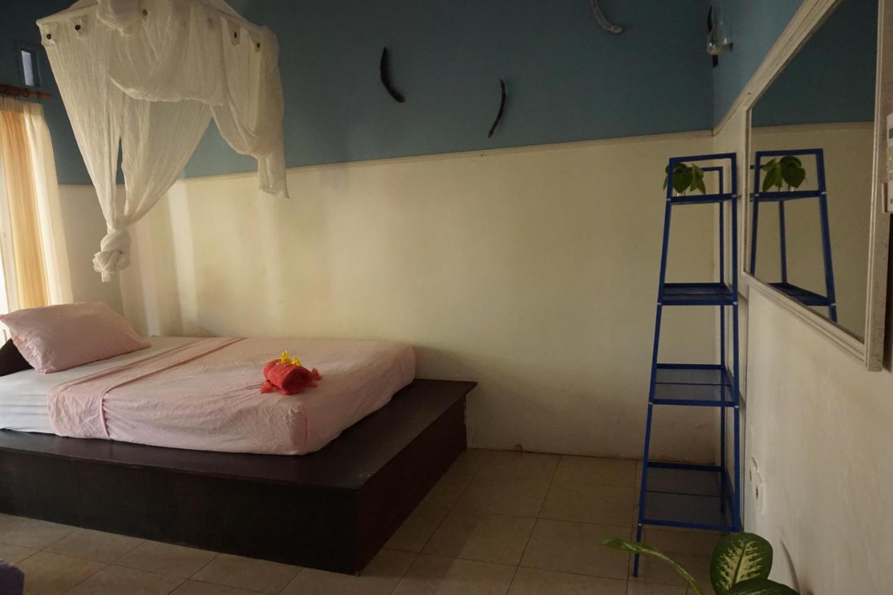 Salon De Nomad Gili T. Bed & Breakfast Gili Trawangan Exterior photo