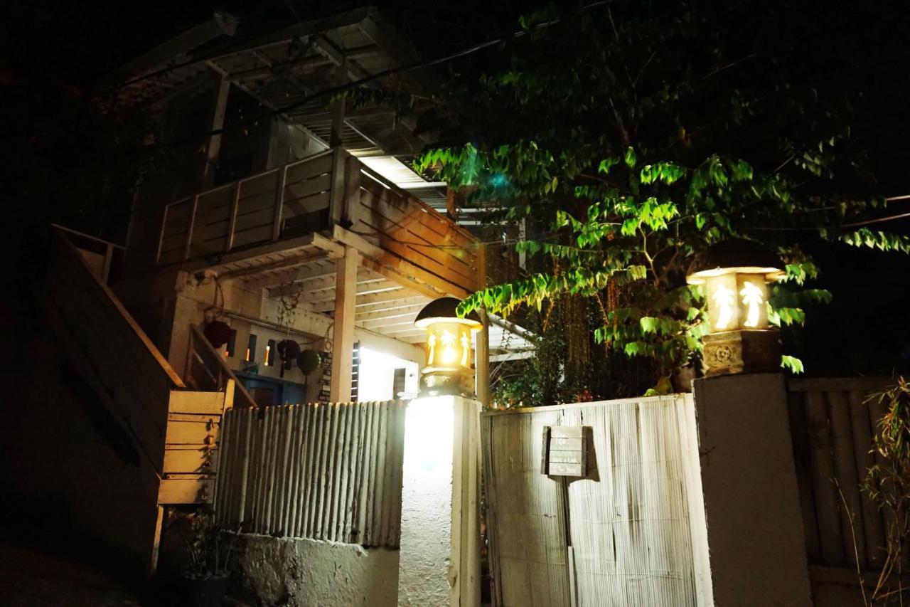 Salon De Nomad Gili T. Bed & Breakfast Gili Trawangan Exterior photo