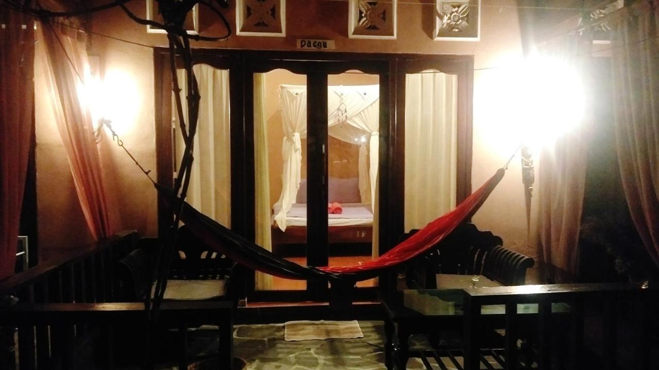 Salon De Nomad Gili T. Bed & Breakfast Gili Trawangan Exterior photo