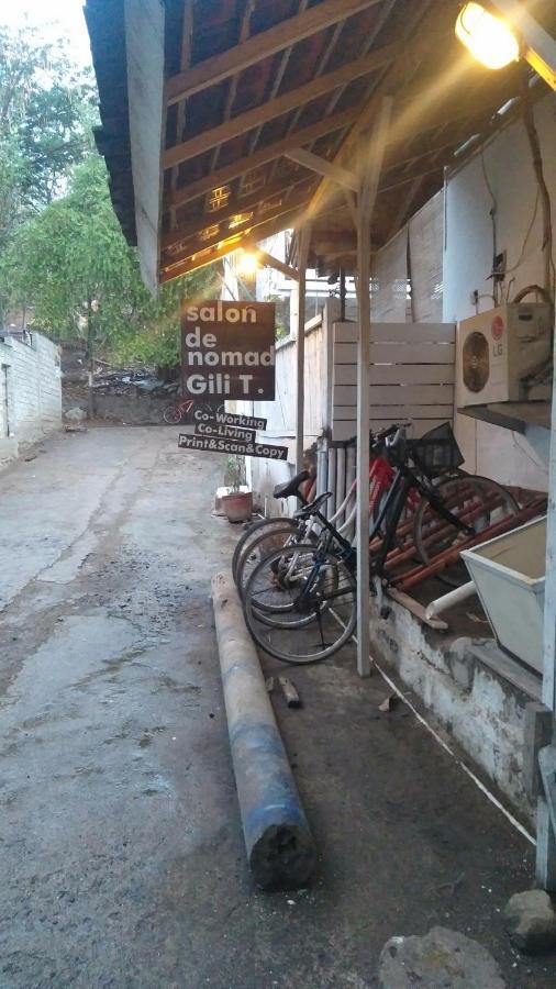 Salon De Nomad Gili T. Bed & Breakfast Gili Trawangan Exterior photo